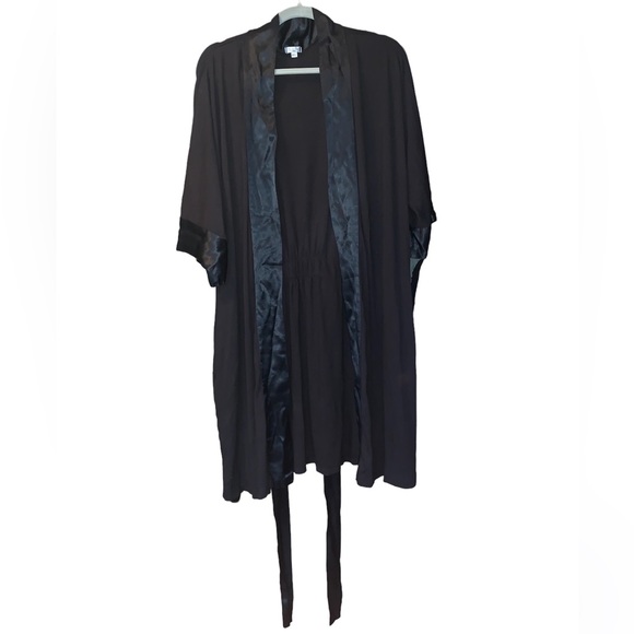 pj harlow Intimates & Sleepwear Pj Harlow Shala Robe In Black